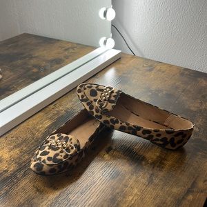 Qupid leopard flats size 6